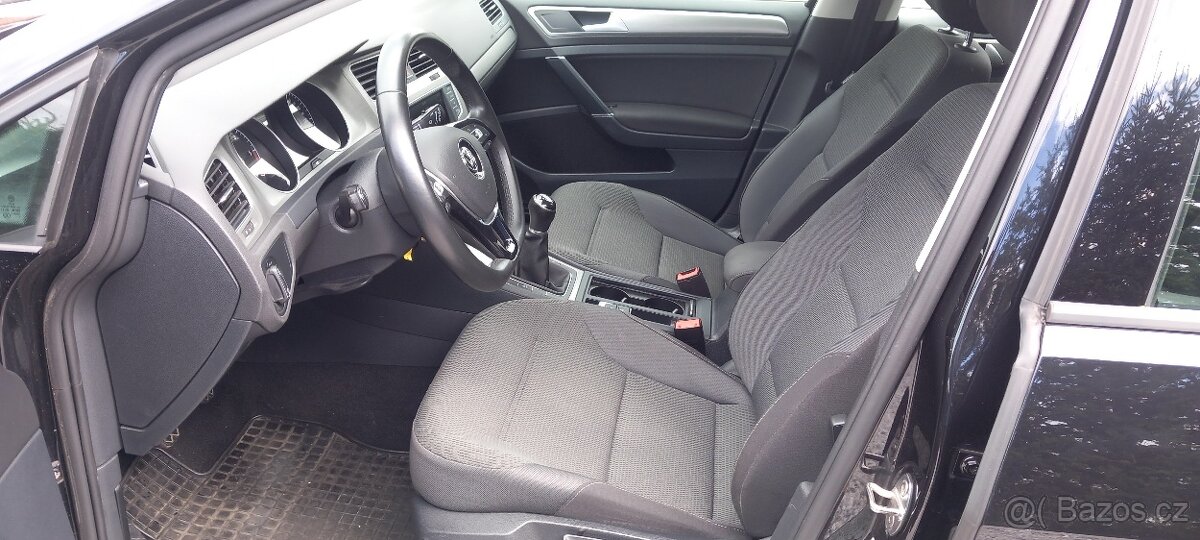 Volkswagen Golf 7 2.0 TDi 110kw top stav - 6