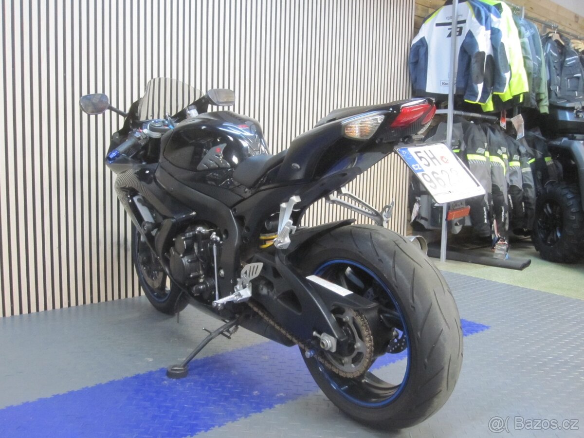 Suzuki GSX-R 750 - 6