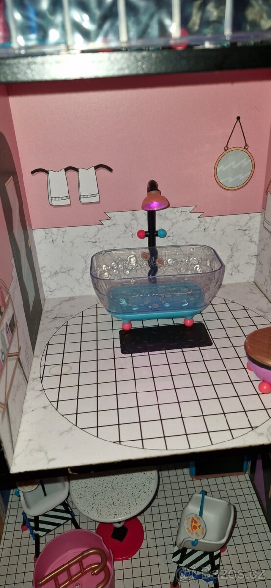 Domeček LoL a panenky - 6