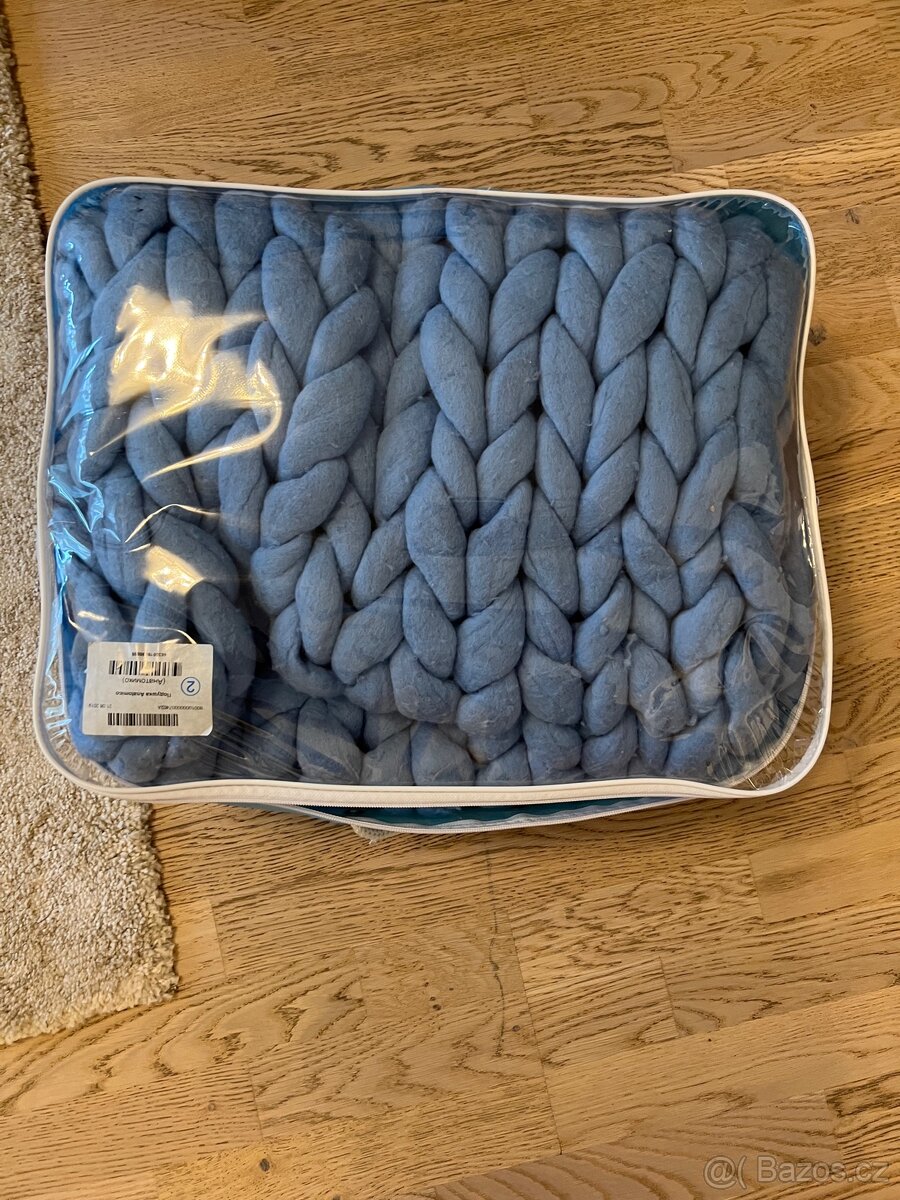 🩵 Ručně pletená deka z mohérové vlny - 6