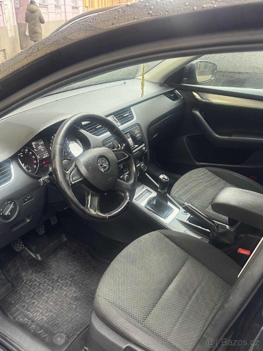 Škoda Octavia 3 1.6 TDI Model 2016 - 6