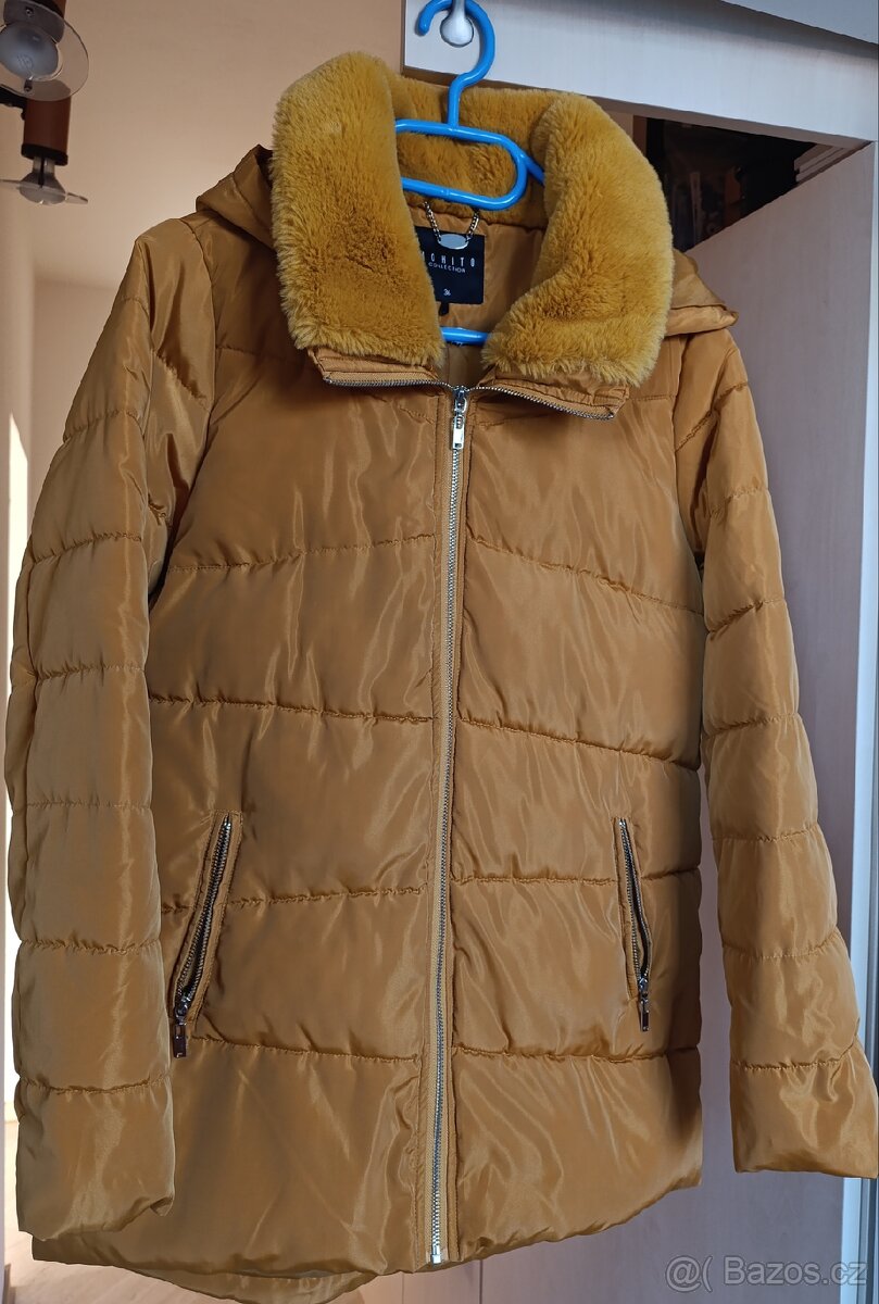 Zimní bunda dámská,hořčicová barva,s kožíškem,kapucí - 6