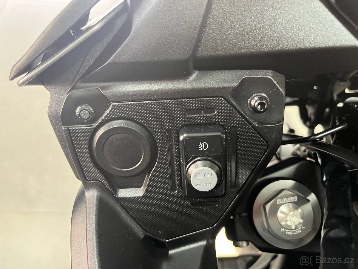 KAWASAKI 650 VERSYS - 6