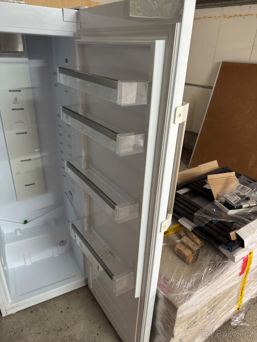 Lednice Whirlpool SW6-AM2Q-W - 6