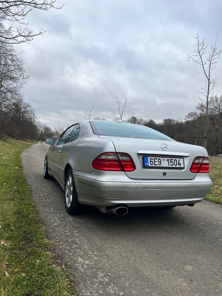 Mercedes-Benz CLK 320 V6 (W208), r. 2001, Avantgarde - 6
