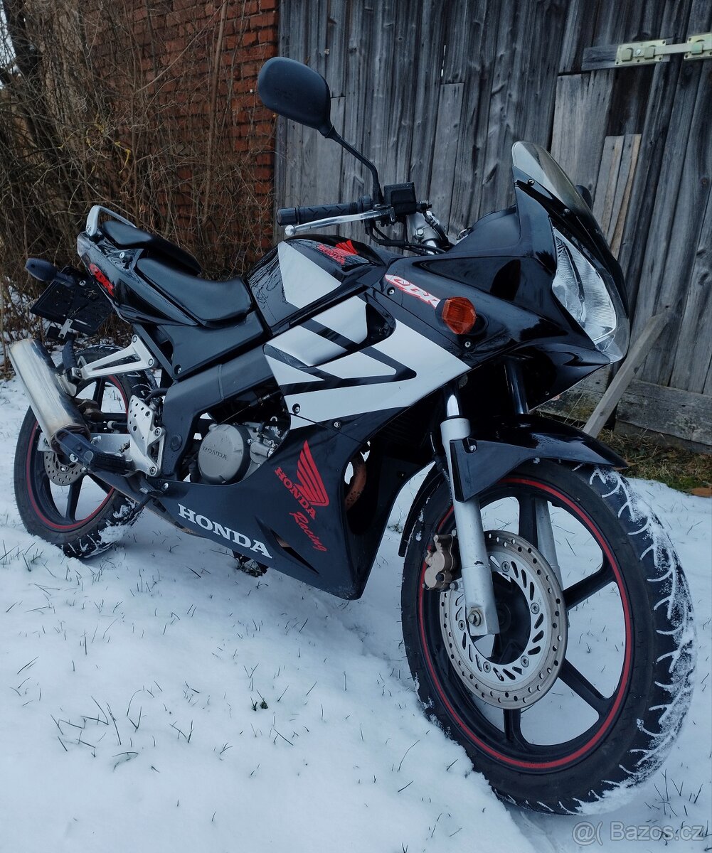 Honda cbr125r - 6