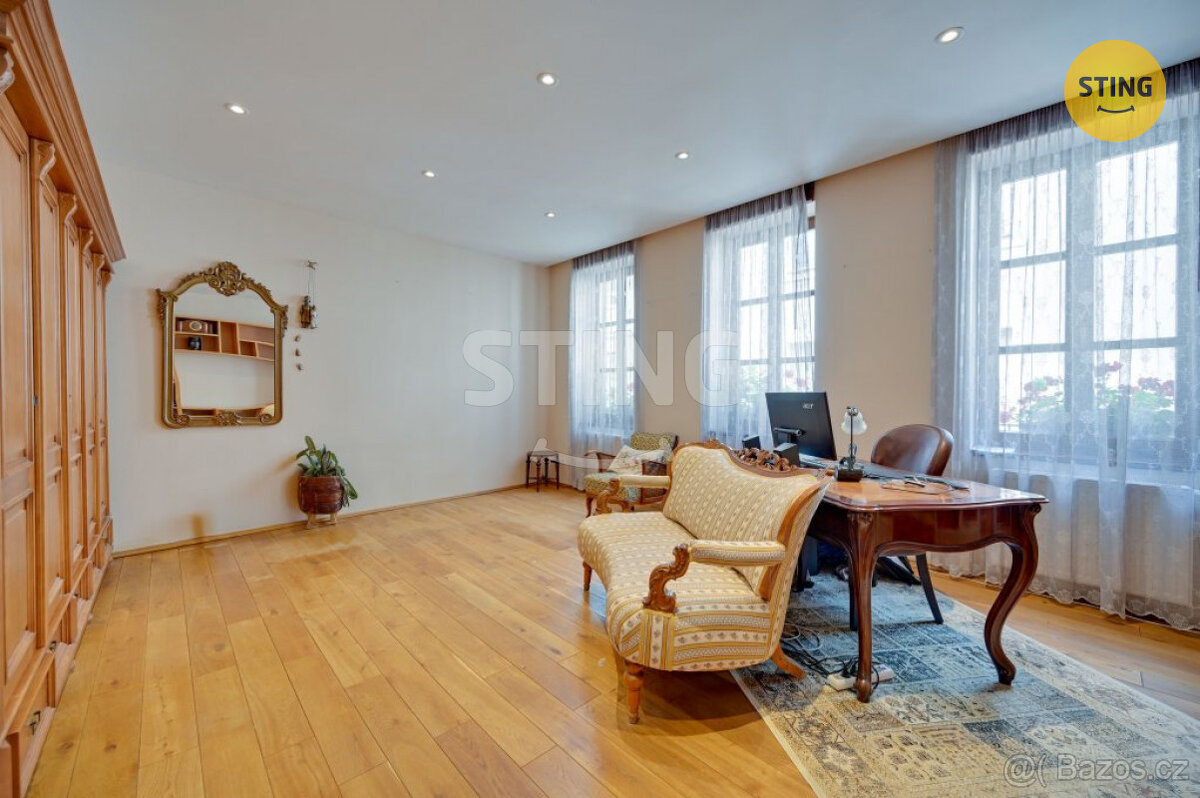 Prodej nadstandartního domu s 2 byty v centru města , 132959 - 6