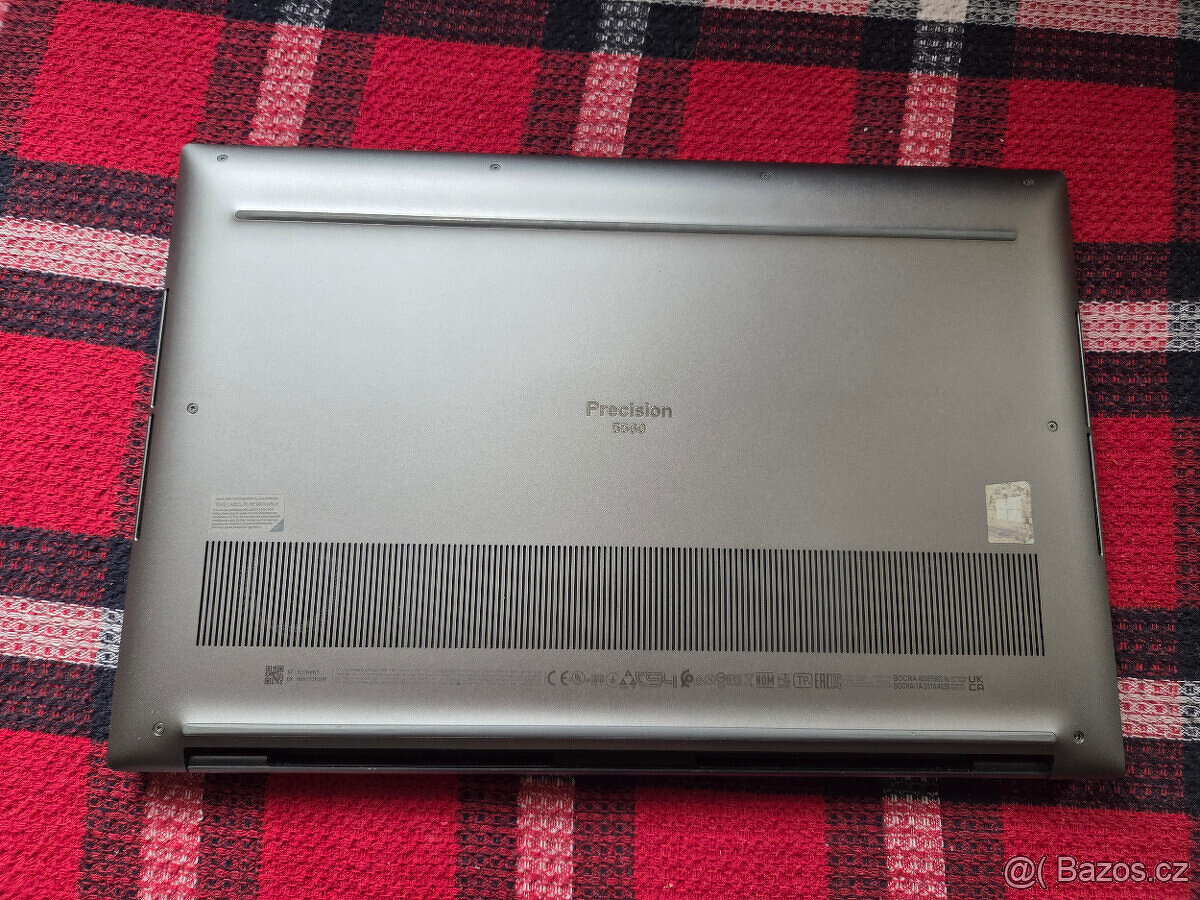 Dell Precision 5560 4K 32GB A2000 - 6