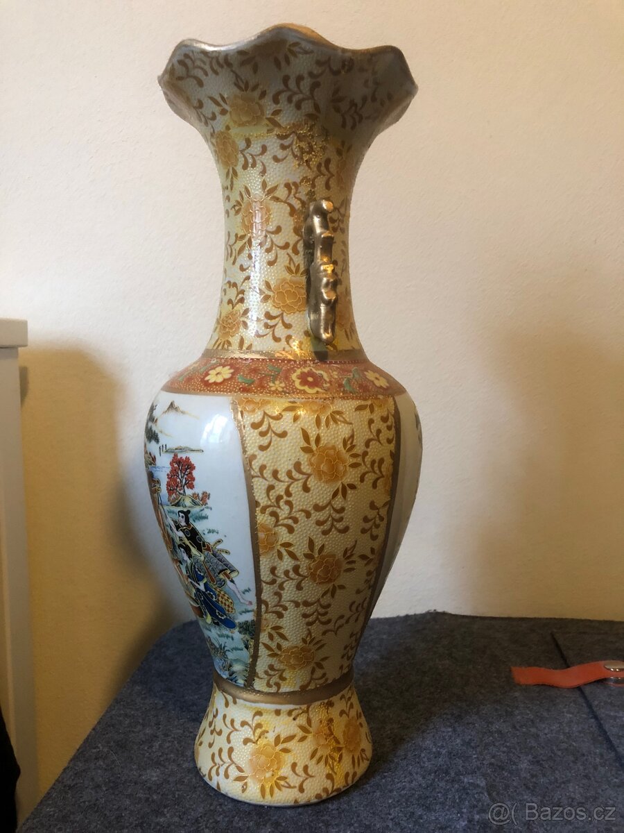 Dekorativní japonské vázy - 6