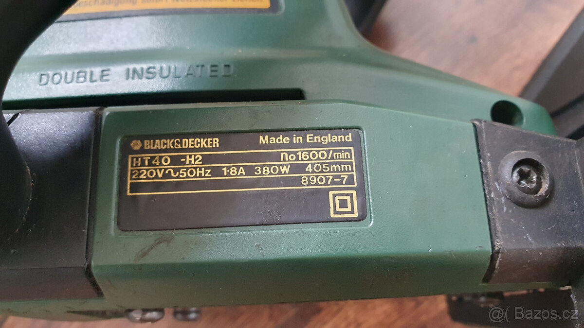 Nůžky na živý plot Black & Decker HT40 - 6