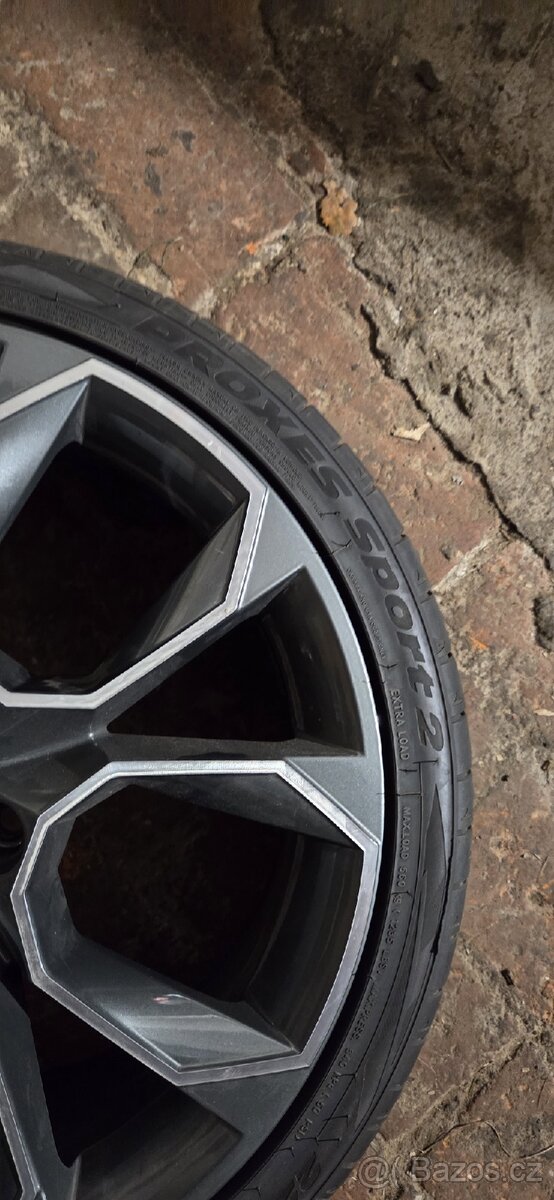 Alu kola R19 5x112, X-Trem Škoda, letní toyo 225/35 - 6