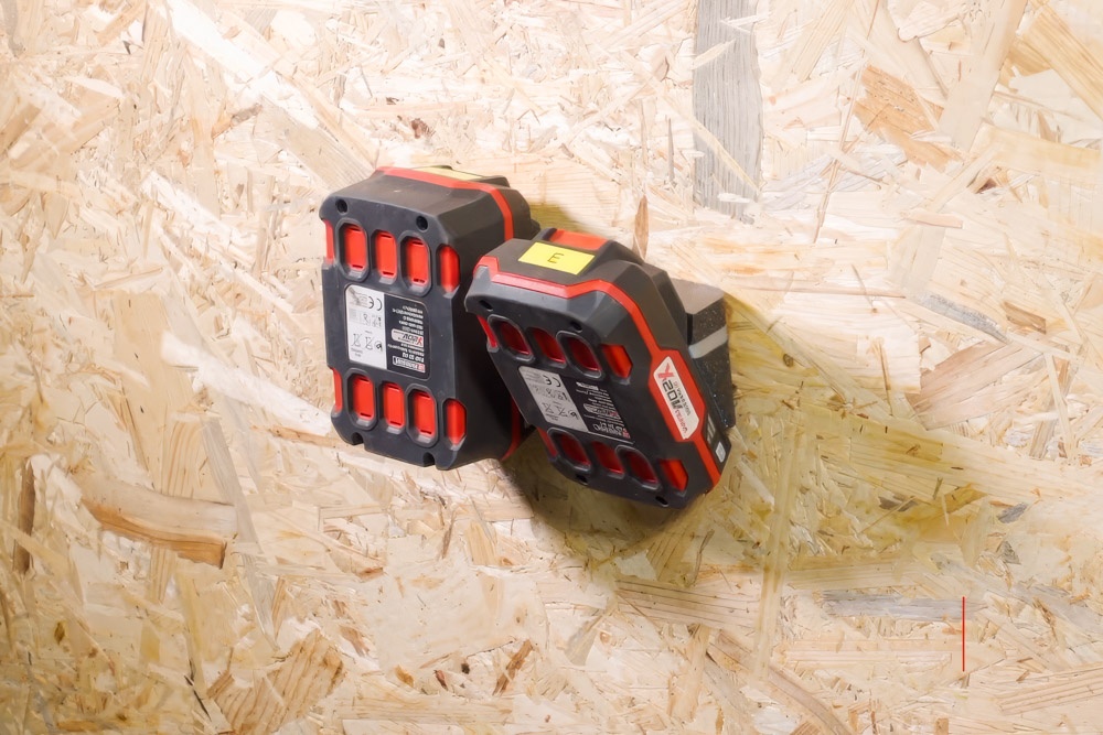 Držiaky batérií Parkside PAP 20 na stenu alebo policu - 6