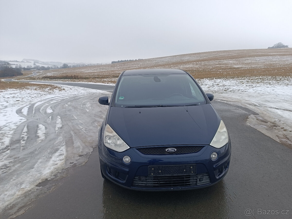 Ford S MAX 2.0 i benzín flexifulel TITANIUM 7 míst - 6