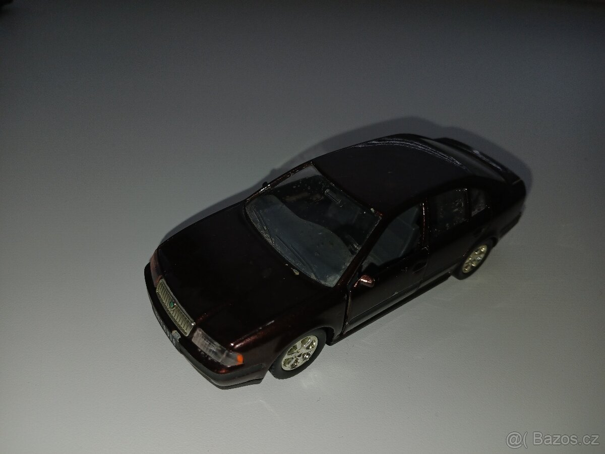 Skoda octavia 1 kaden 1:43 - 6