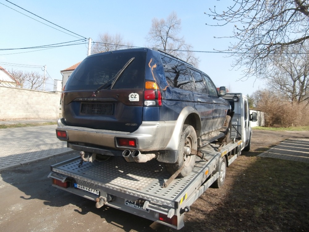 Mitsubishi Pajero Sport - 6