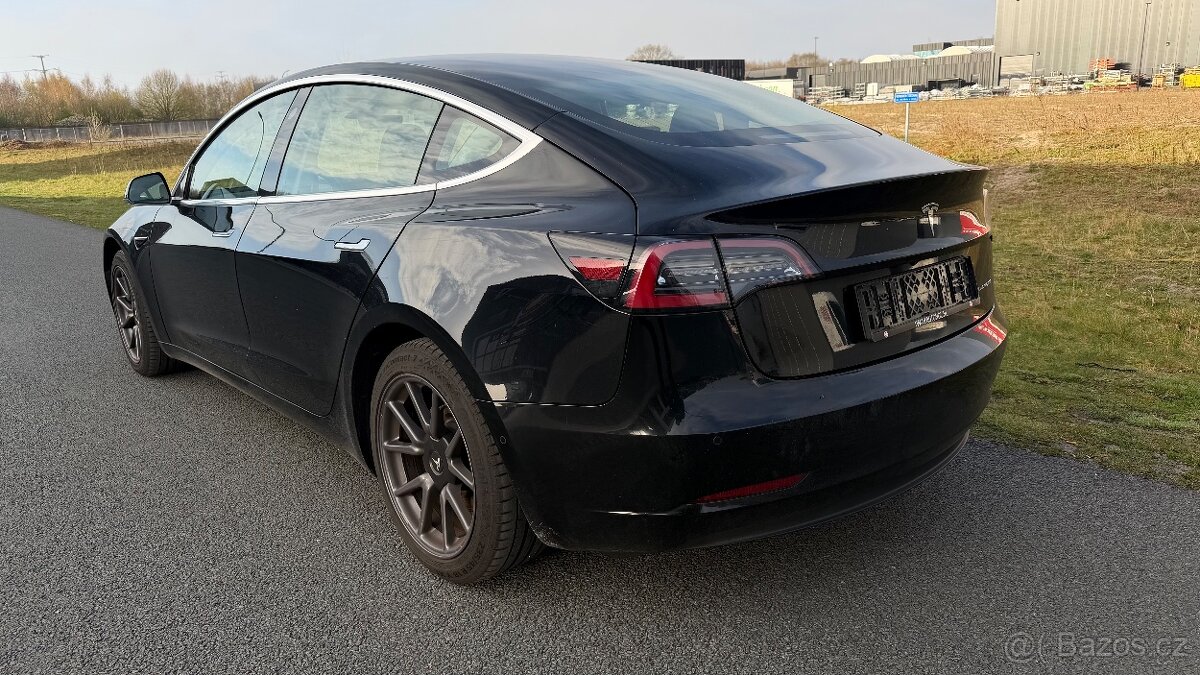 Tesla Model 3, Long Range AWD 75kWh Ojeté, 6/2019, - 6