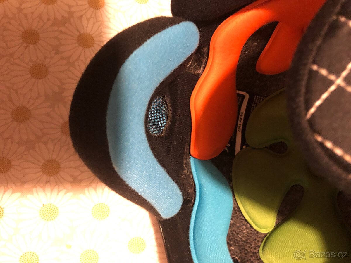 Lyžařská přilba - 6