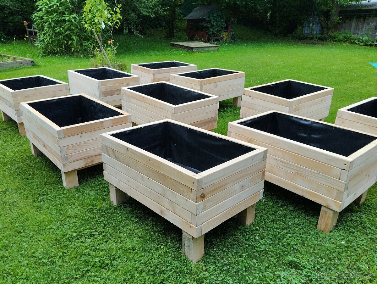 Dřevěné květináče - 6