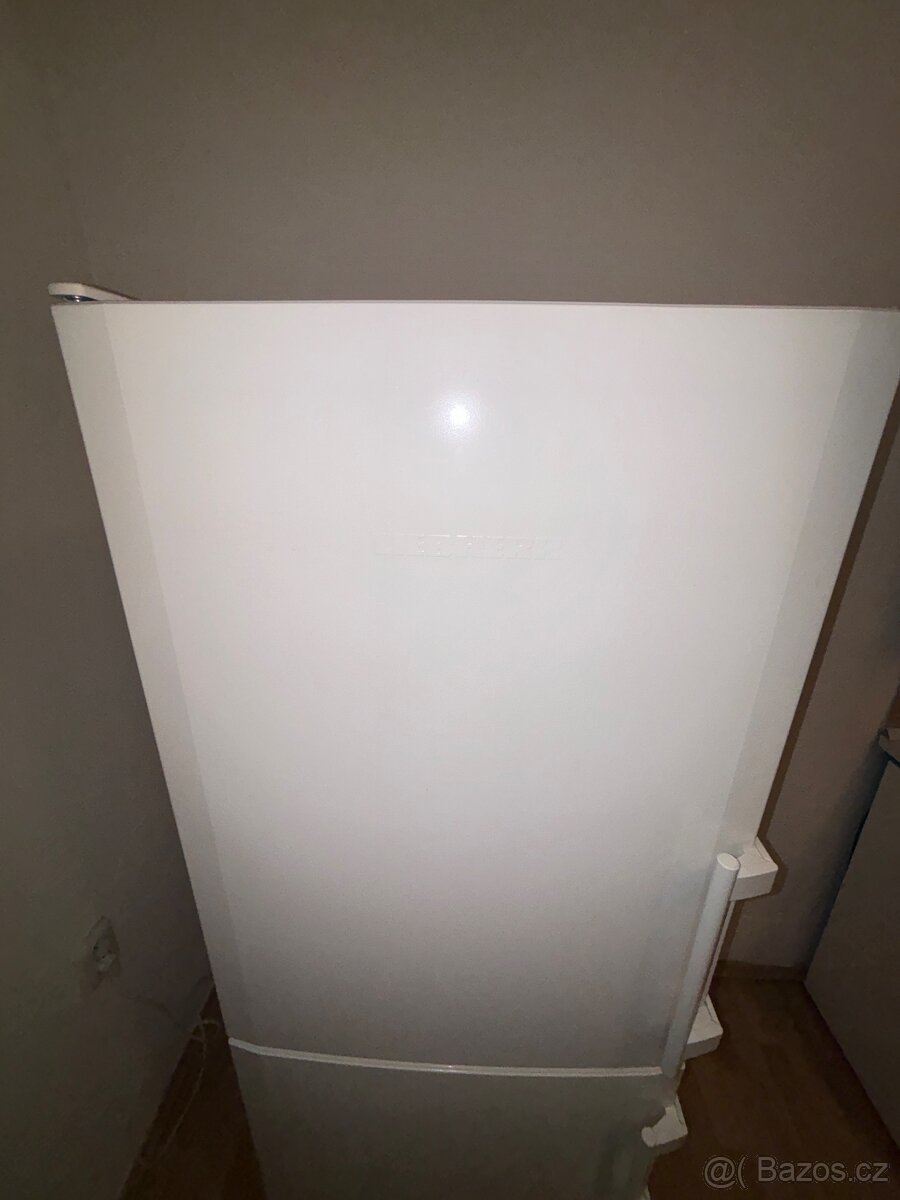 Lednice s mrazákem LIEBHERR - 6