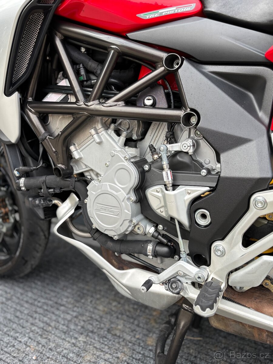 MV Agusta Turismo Veloce 800 - 6