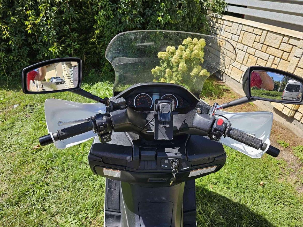 SUZUKI BURGMAN 400 - 6