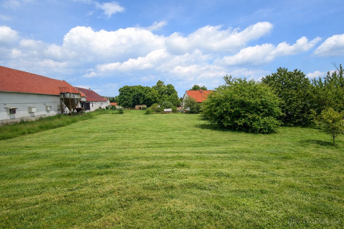 Stavební pozemek v Ouběnicích 1 026 m² - 6