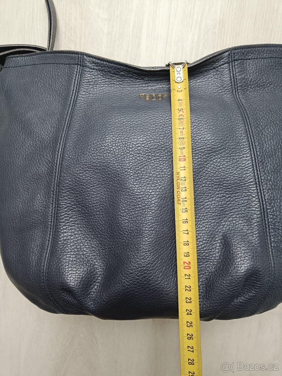 Tmavě modrá kabelka Tosca Blu - 6
