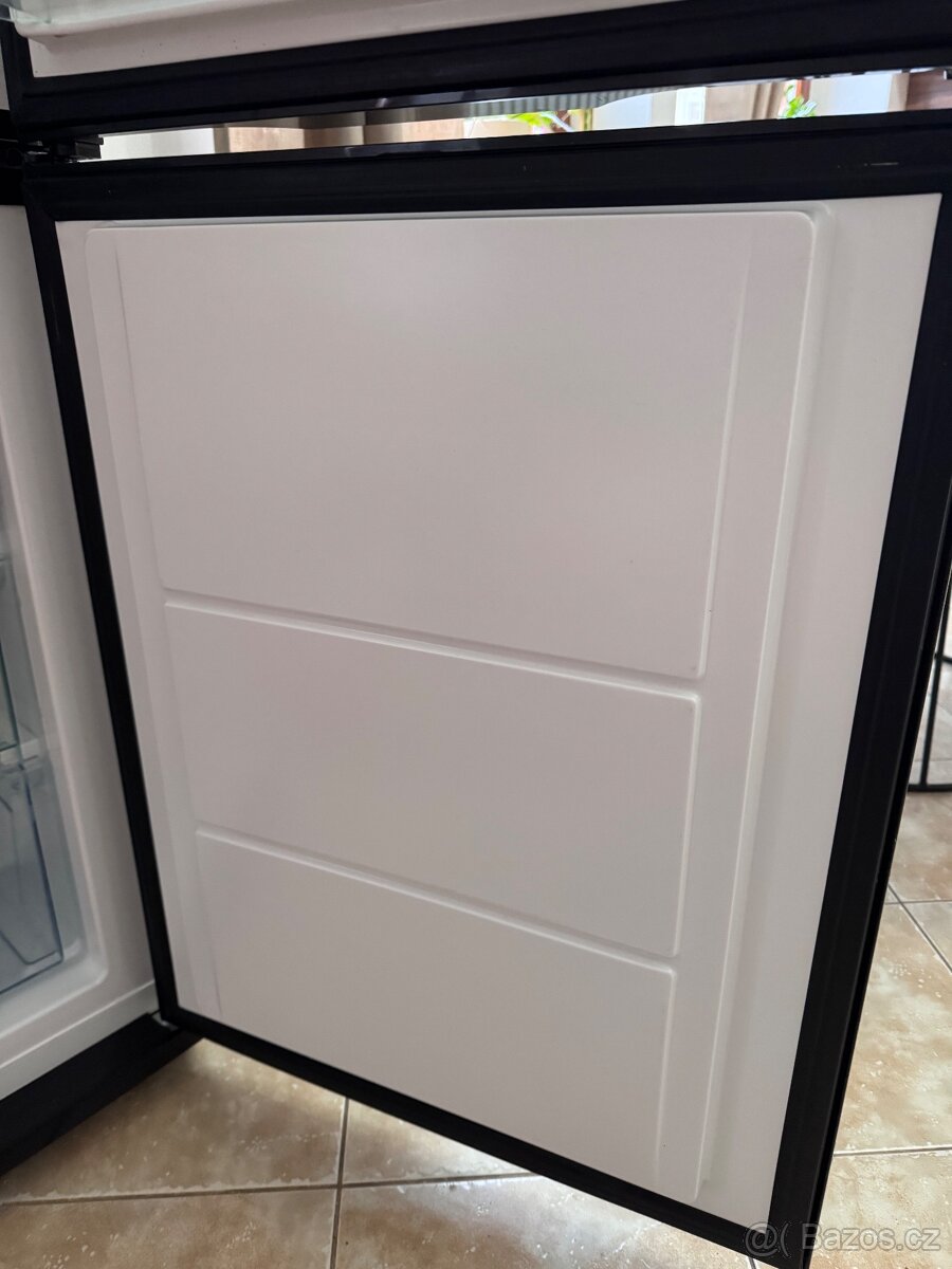 Černá lednice SNAIGE - 6