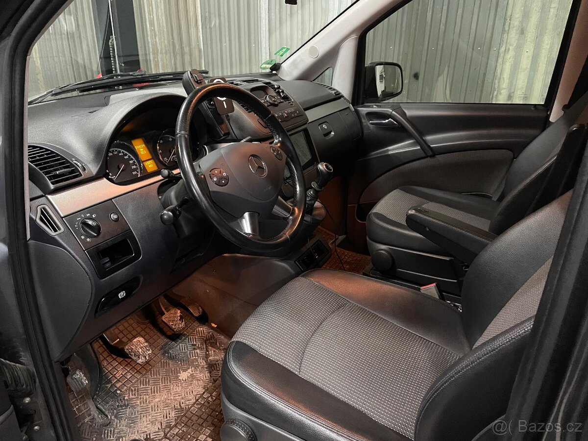 Mercedes Benz Viano - 6