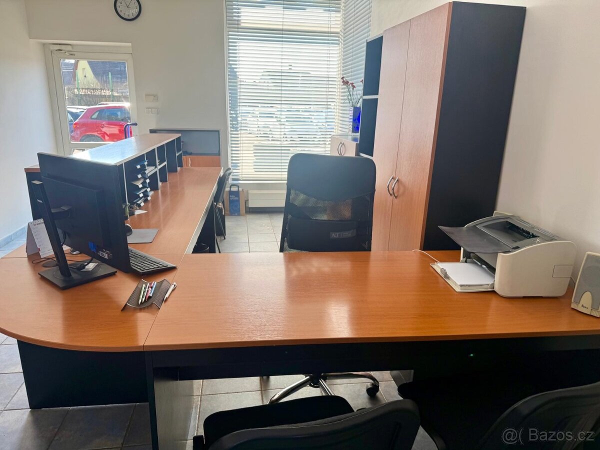 Kancelářský nábytek - 6