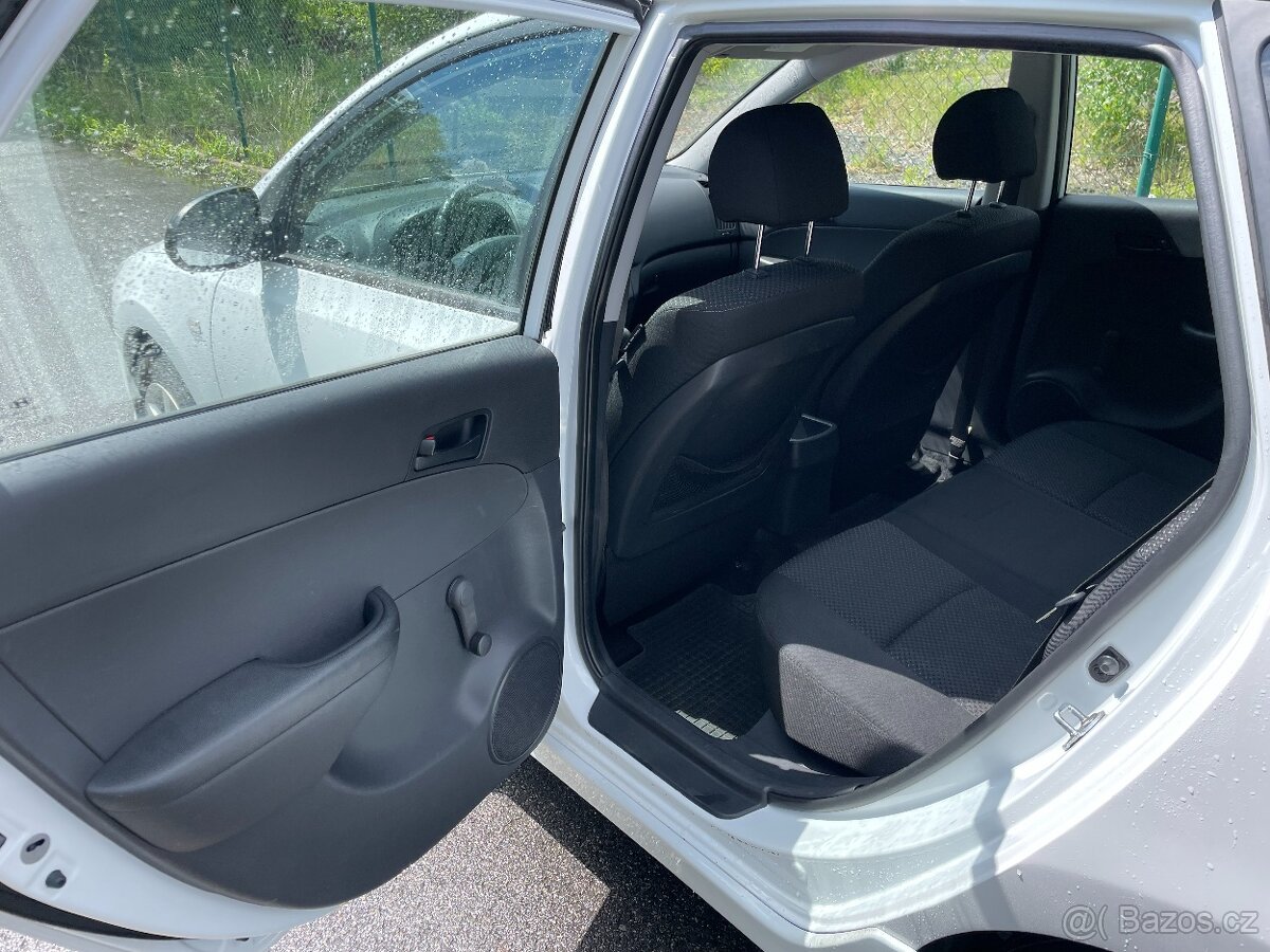 Hyundai I30, 1.4i 2011 - 6