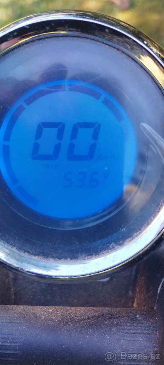 X scooters model 4mo2 48V 500W - 6