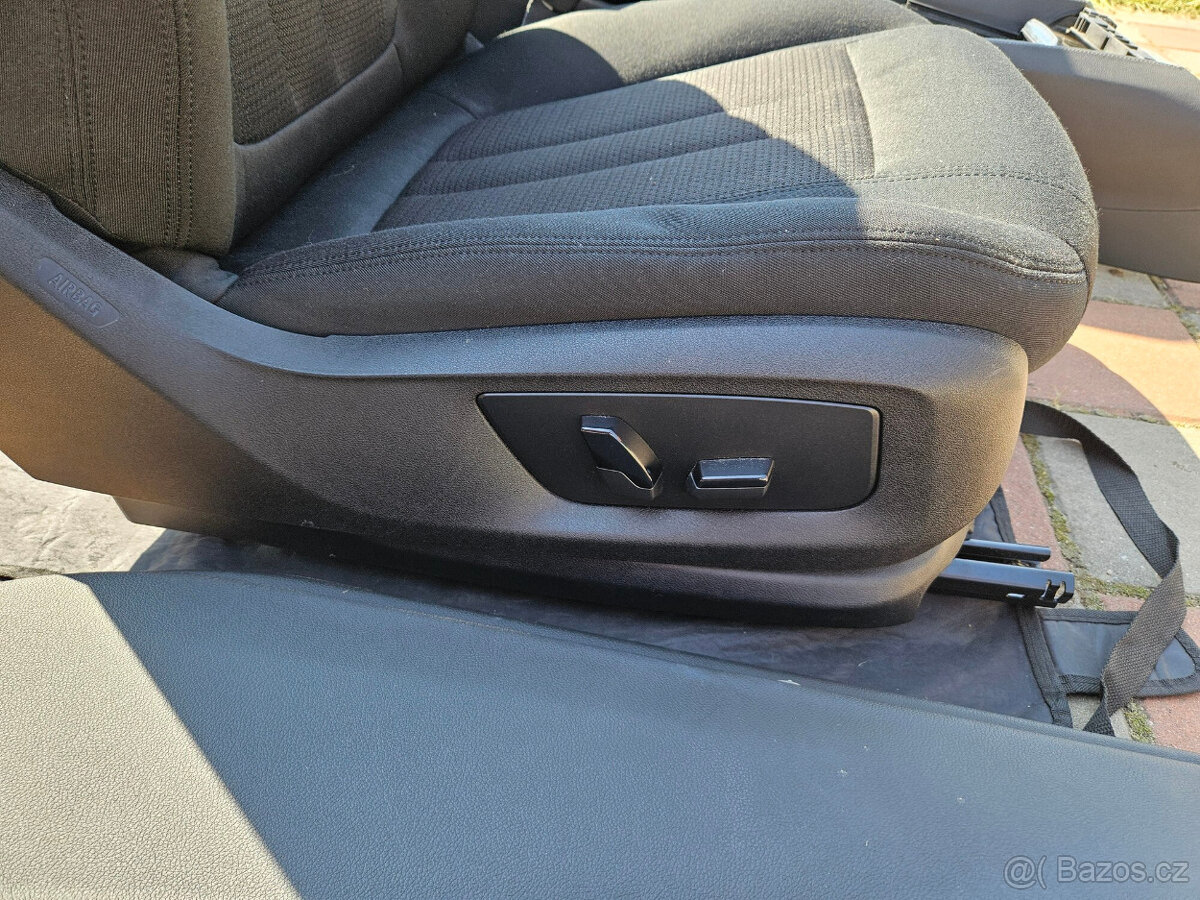 interiér BMW 5er touring G31 - 6