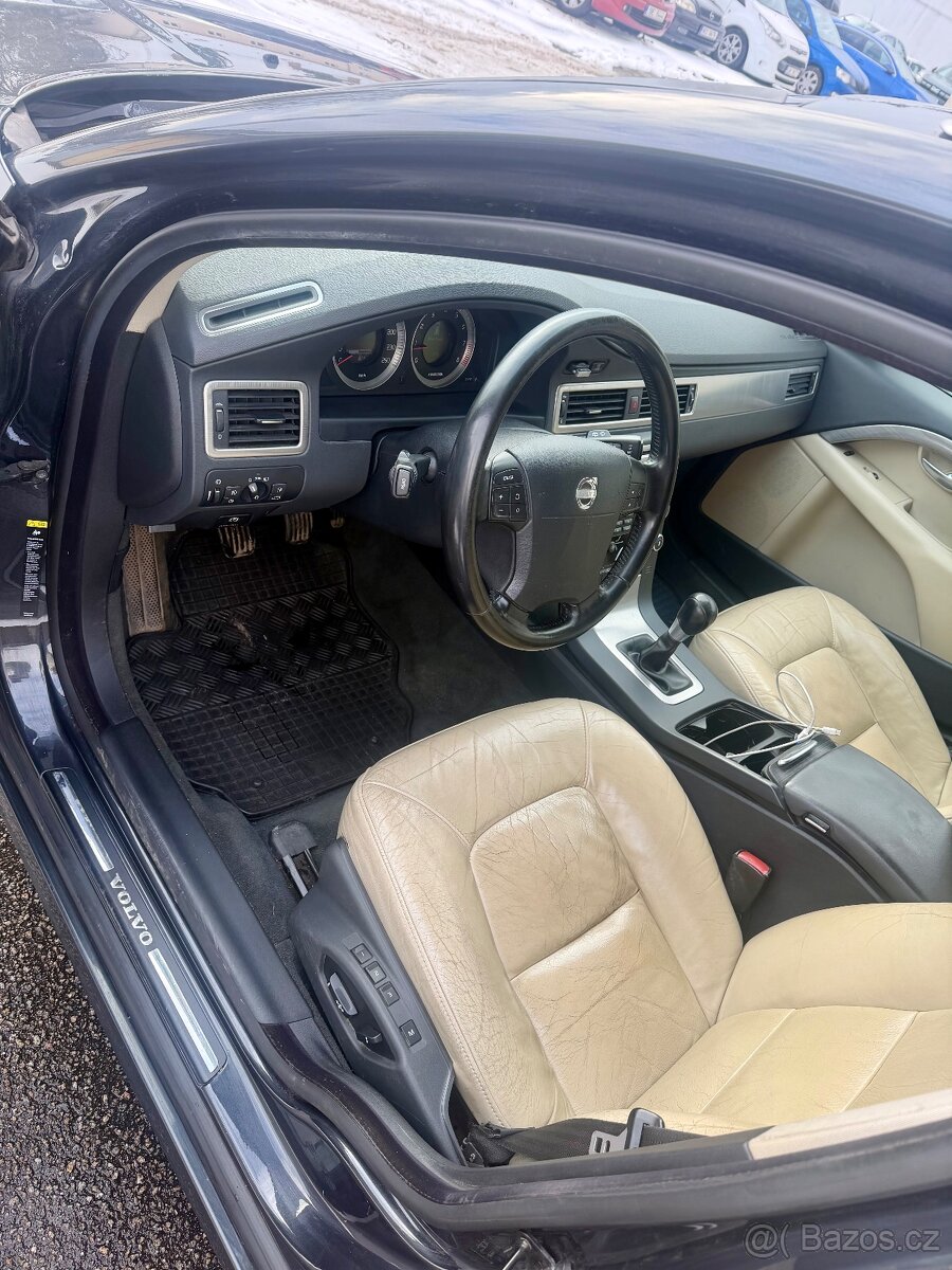 Volvo v70 - 6
