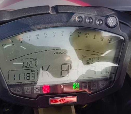 Ducati 848 - 6