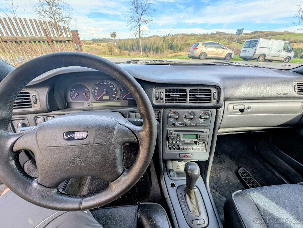 Volvo V70R - 6