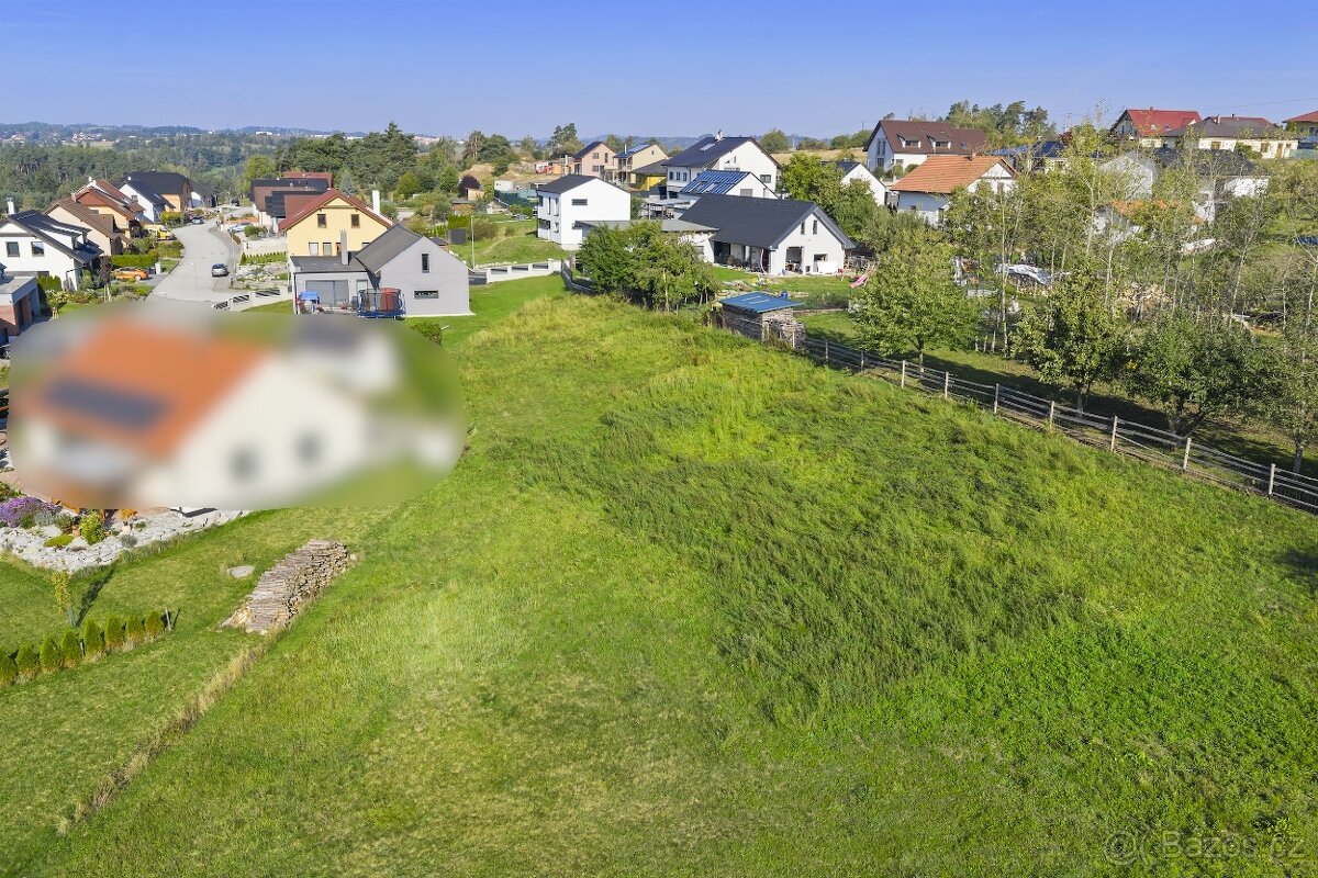 Stavební pozemek Petráveč - 6