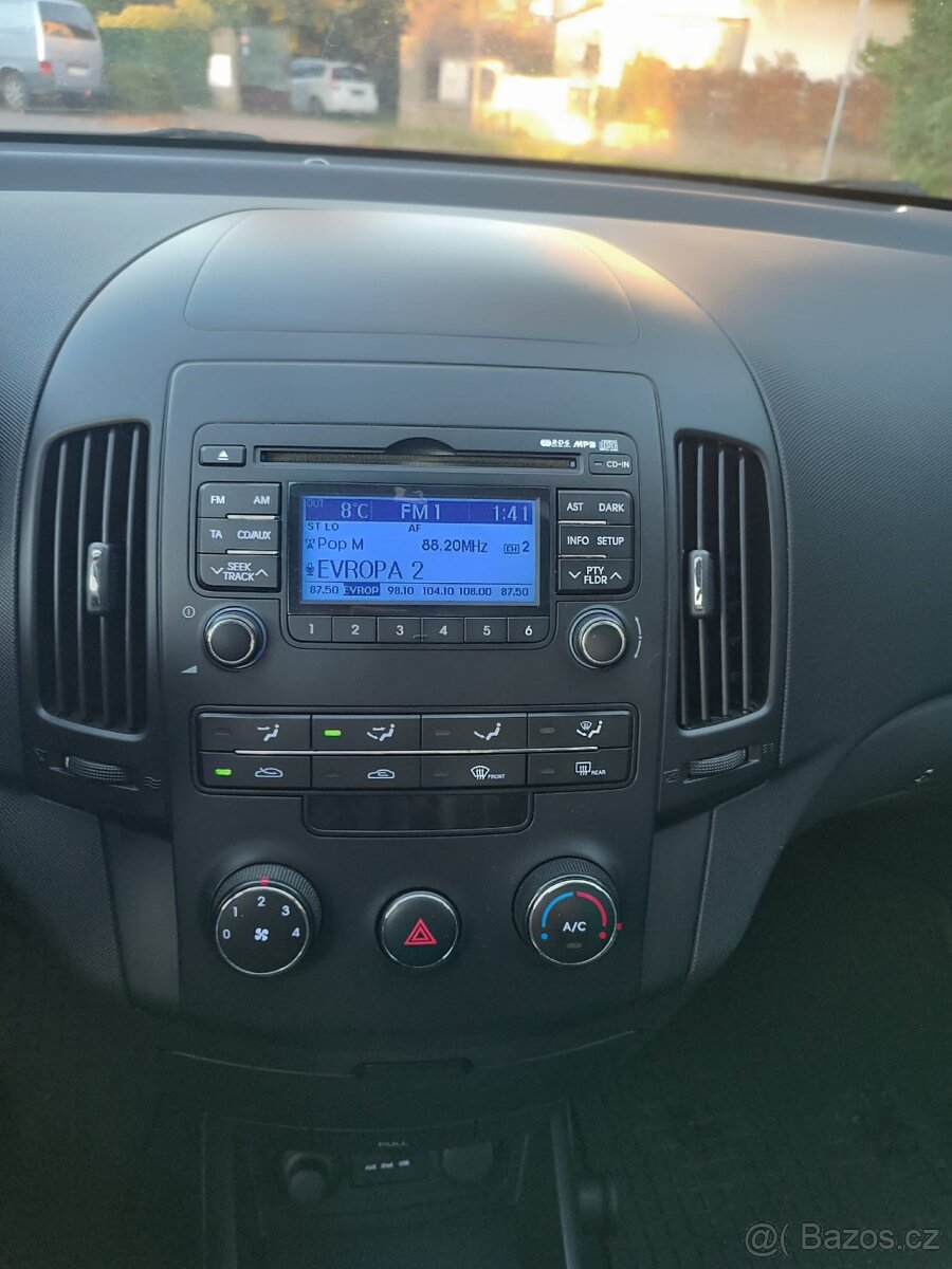 Hyundai i30 1,4 benzin 2011 - 6