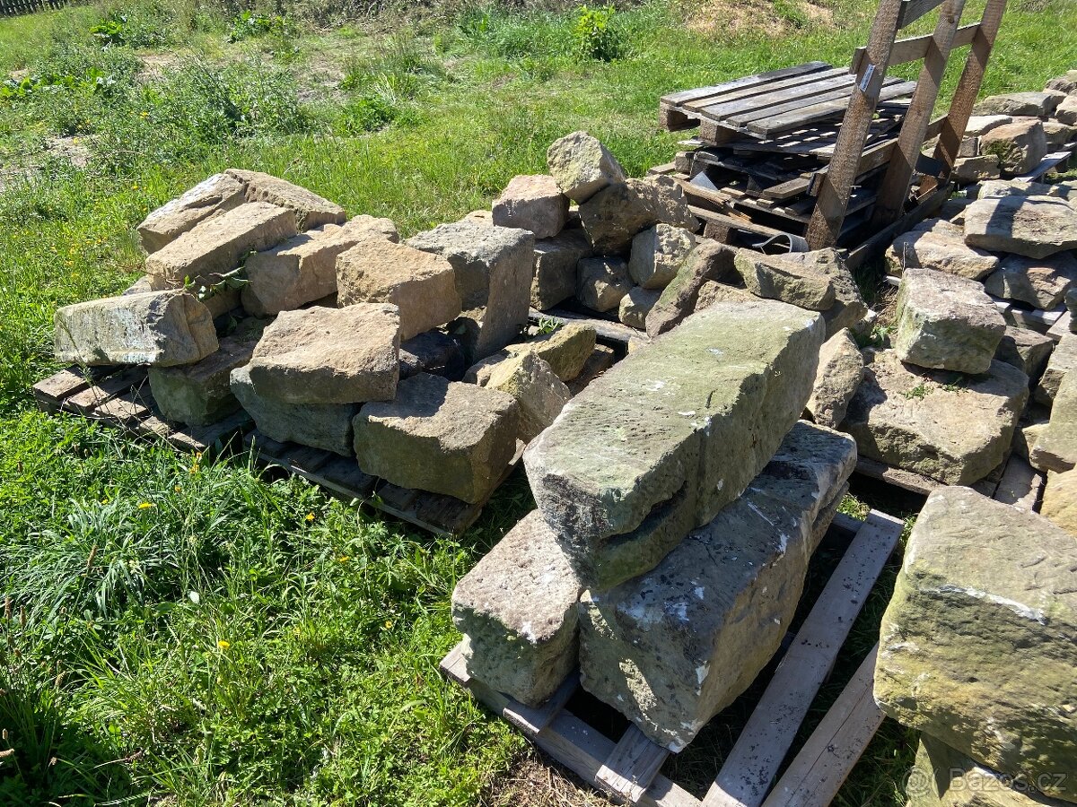 Prodám pískovec - schody, bloky, kvádry, dlaždice, šlapáky - 6