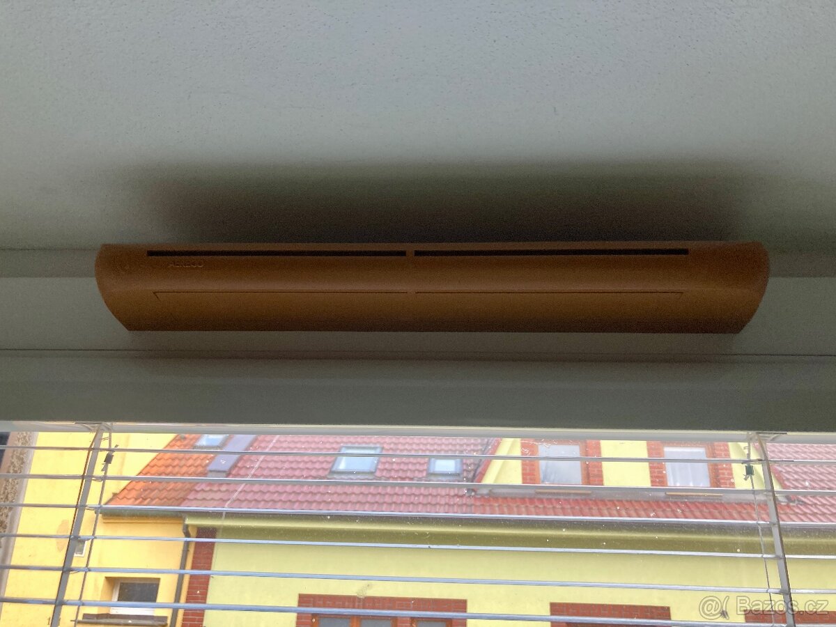 Dvě plastová okna, trojskla - 6