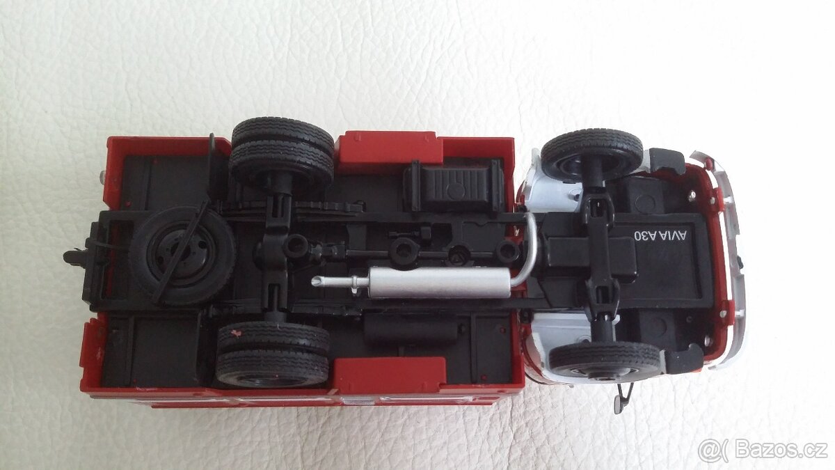 Avia A30 DA 12 De Agostini 1/43 - 6