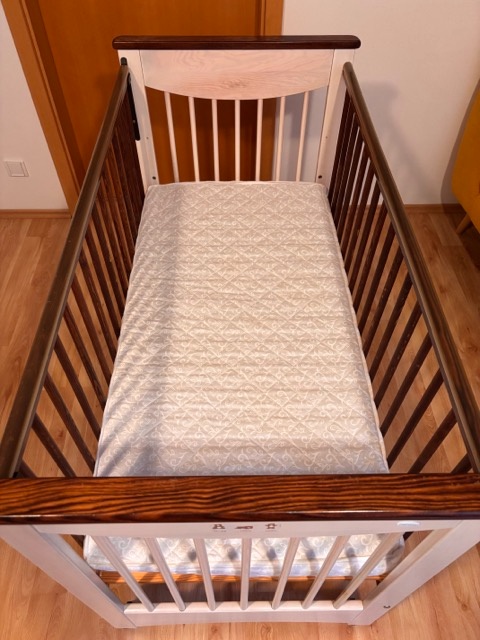 Dětská postýlka Drewex Mocca se stahovací bočnicí - 6