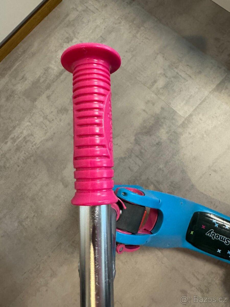 Koloběžka a odrážedlo Smoby 2 v 1 - 6