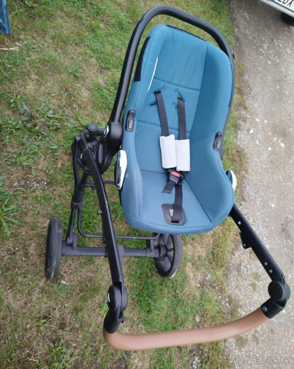 Kočárek Junama - 6