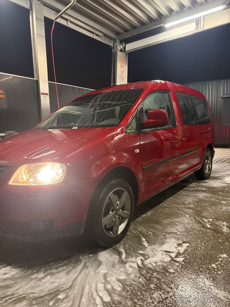 VW Caddy maxi life 2.0 103 kw 6kvalt 7 mist - 6