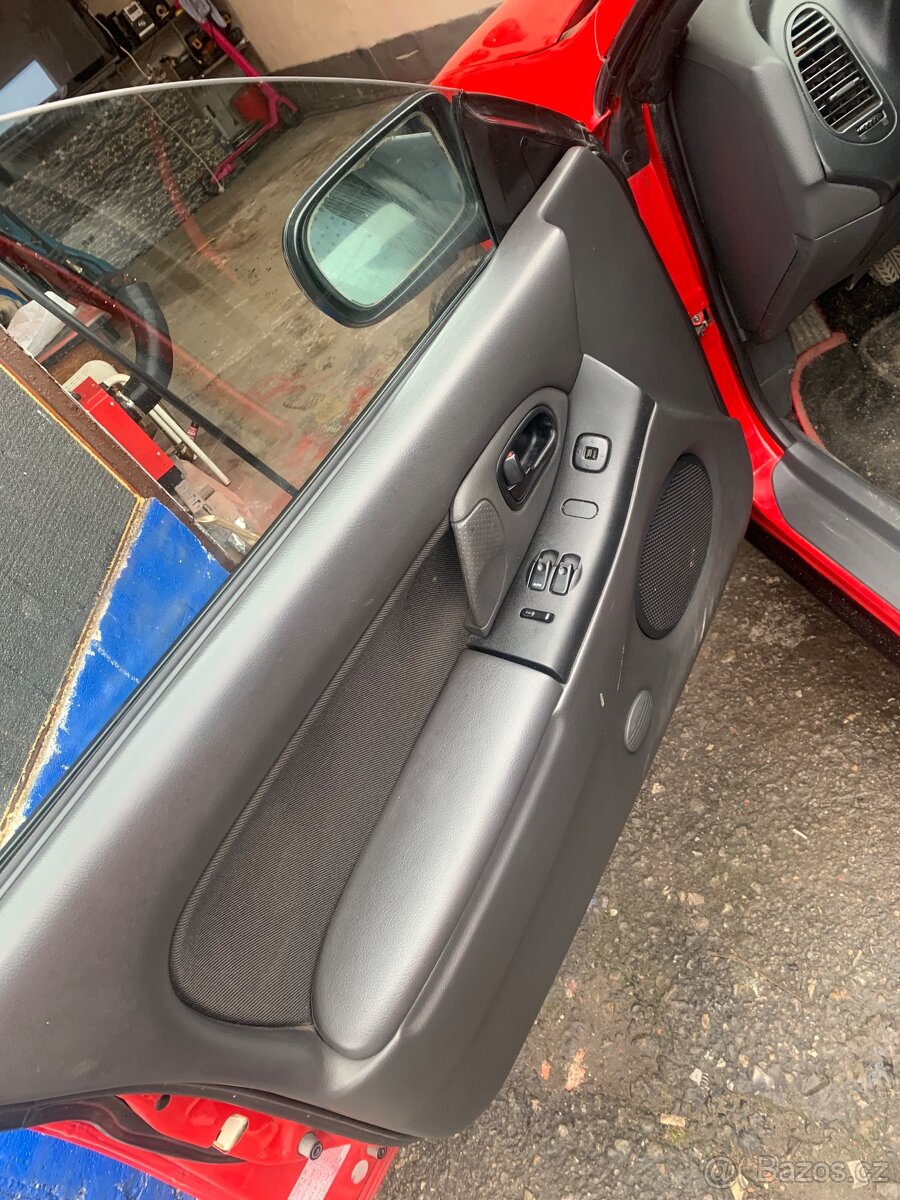 Prodám vyměním Mazdu 323F REZERVACE - 6