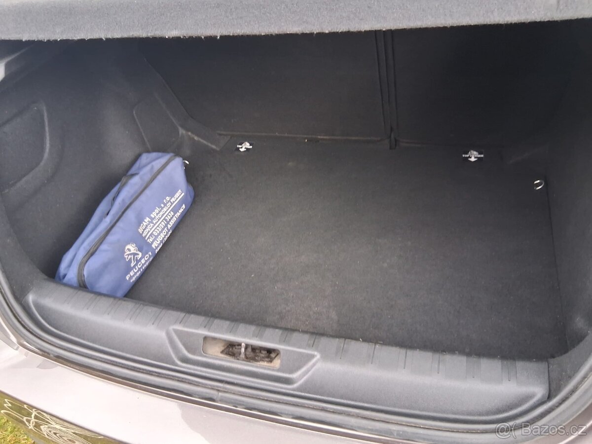 Peugeot 308 1,6 HDi - 6