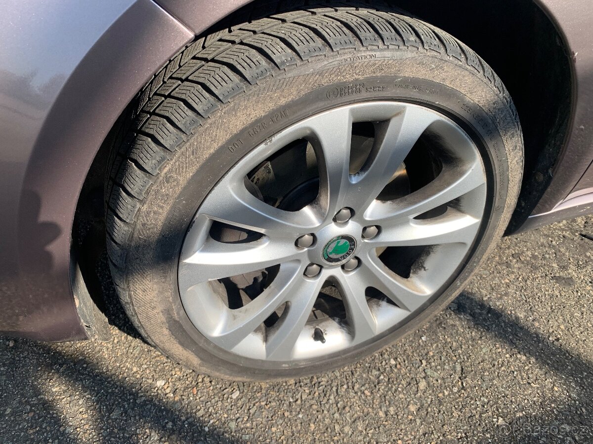 Skoda Superb combi 2010-2011 - 6