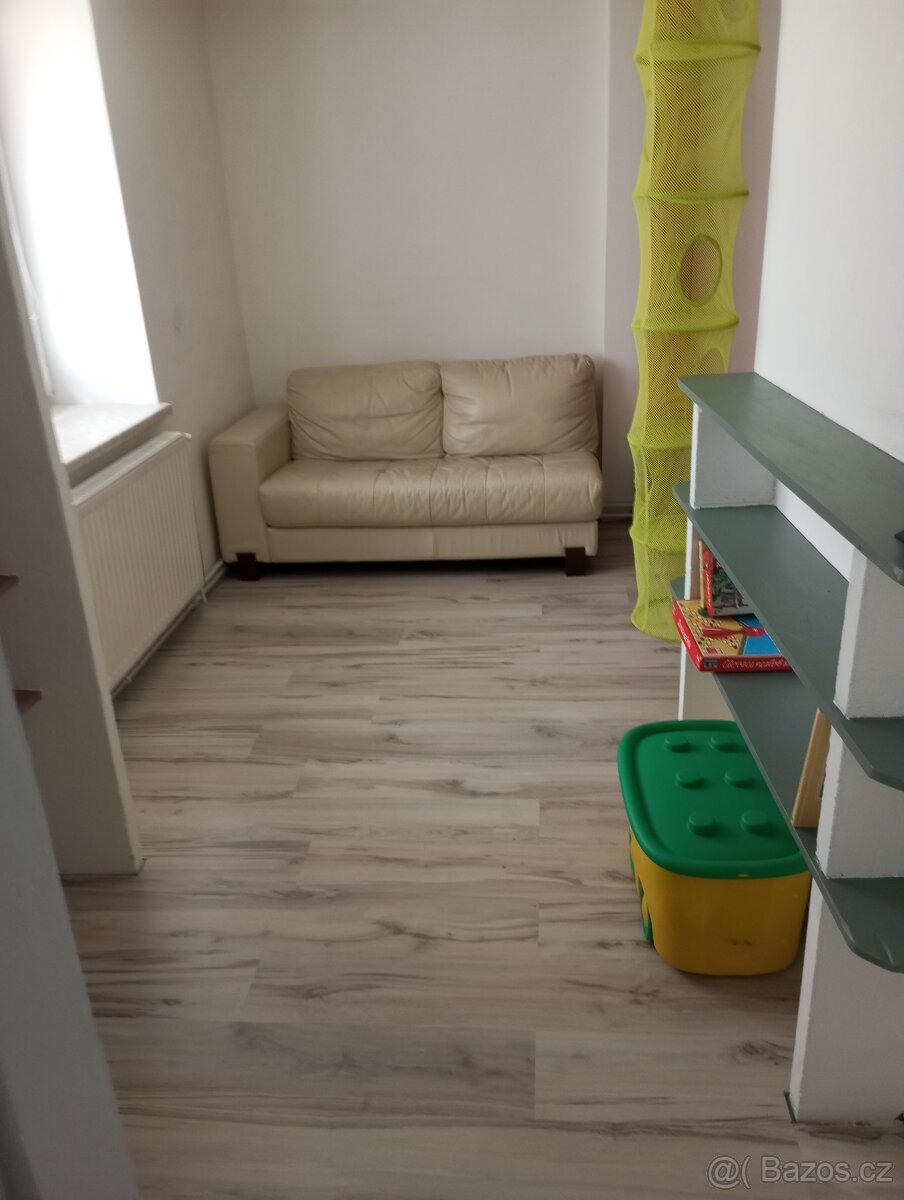 Pronájem 2+1v RD - 6