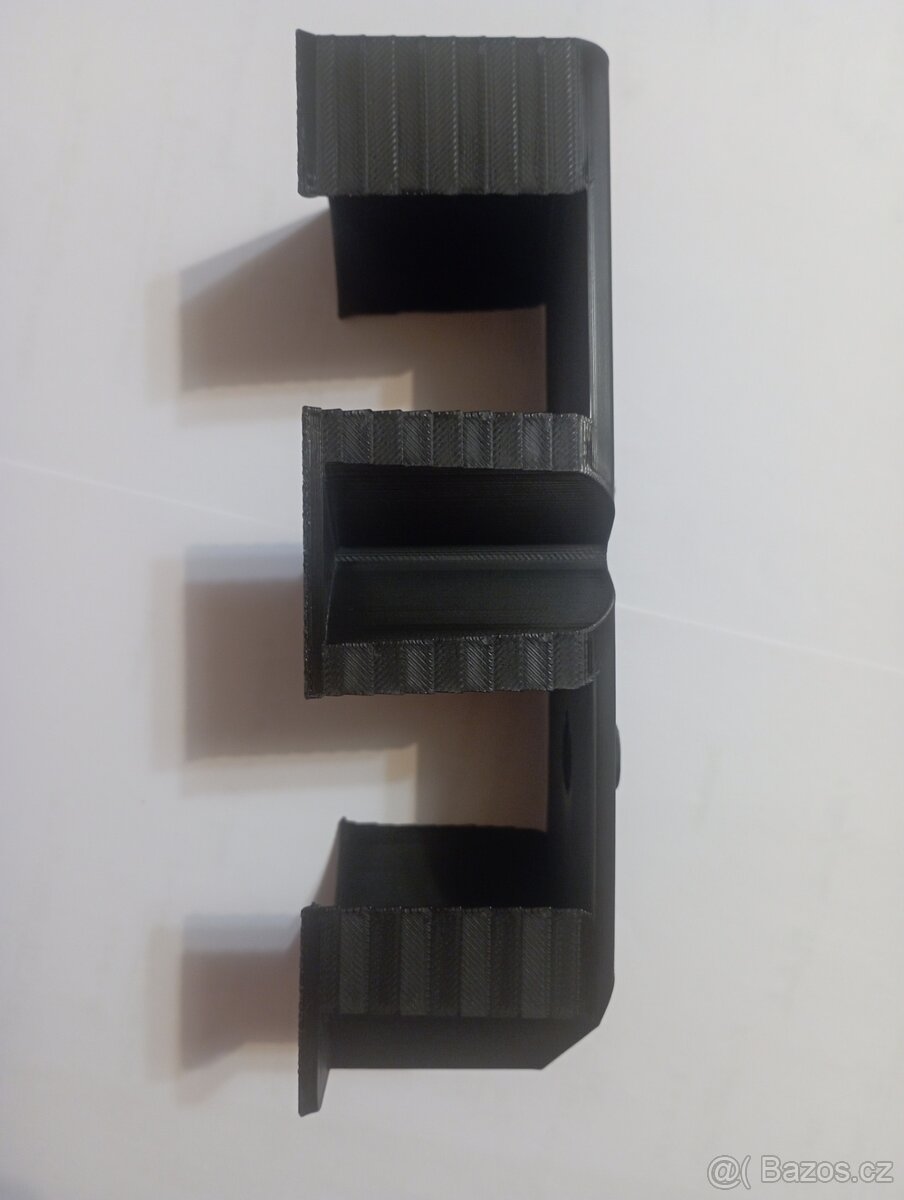 Držák nápojů - 6